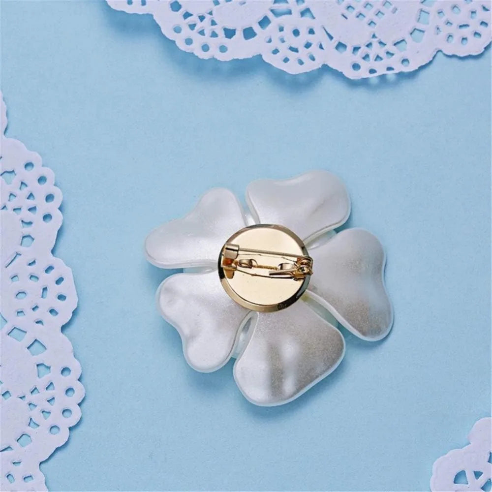 Elegant Plum Blossom Enamel Brooch Pin Gold Plated Flower